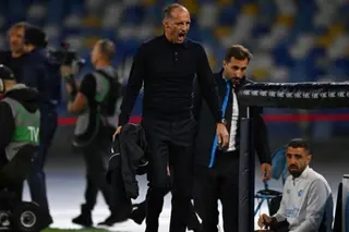 أسوأ انطلاقة منذ 17 عامًا.. أليجري يدون رقمًا سلبيًا مع نابولي 15 أكتوبر 2026 05:05 م